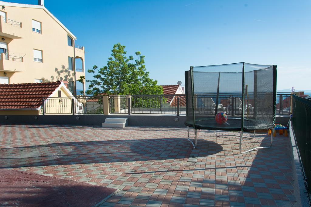 Apartments Max&Leon Podstrana Exterior photo